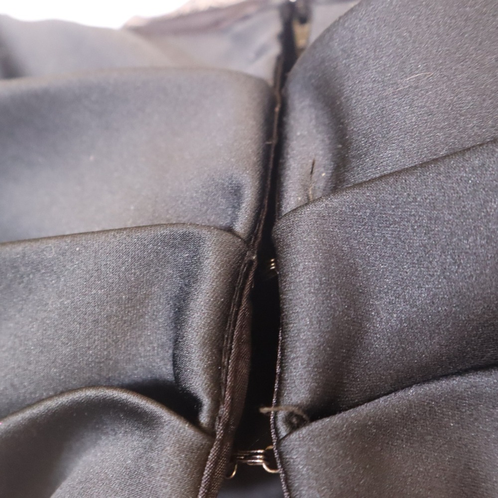 Jessica Howard Black Off The Shoulder Gown Bow Detail Slit Sheath Size 4 Vintage - Picture 7 of 9